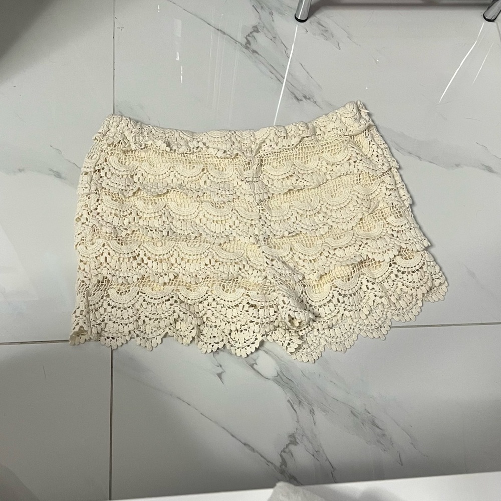 Zara Cream Lace High Waist Shorts